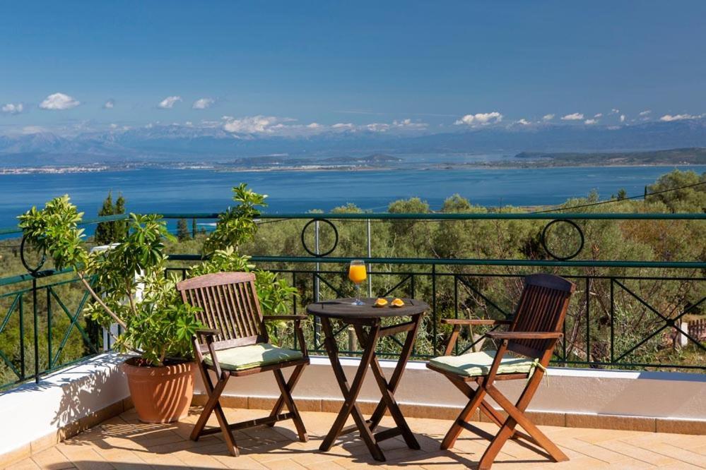 Villa Belvedere Verde Tsoukaladhes Exterior photo