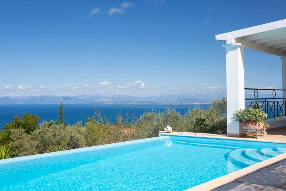 Villa Belvedere Verde Tsoukaladhes Exterior photo